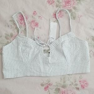 Nwt Urban outfitters crop!